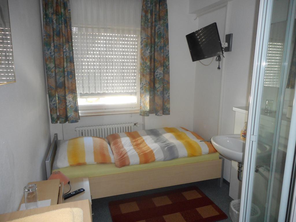 Landgasthof Rose Hotel ดิทซีเงน ภายนอก รูปภาพ